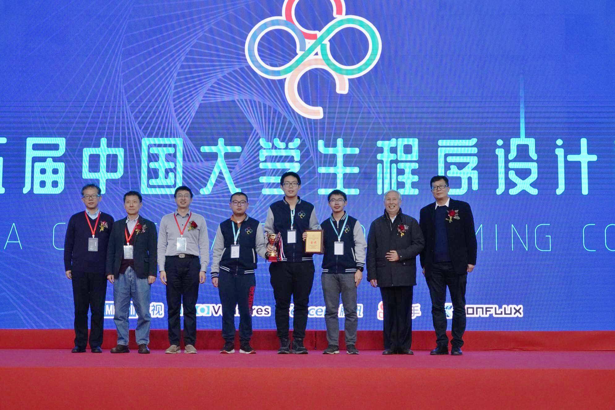 作为一名学编程的大学生，该怎么样丰富自己的知识领域？